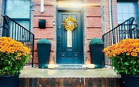 2 Bedroom Apartment, Close To Nyc & Downtown Jc!